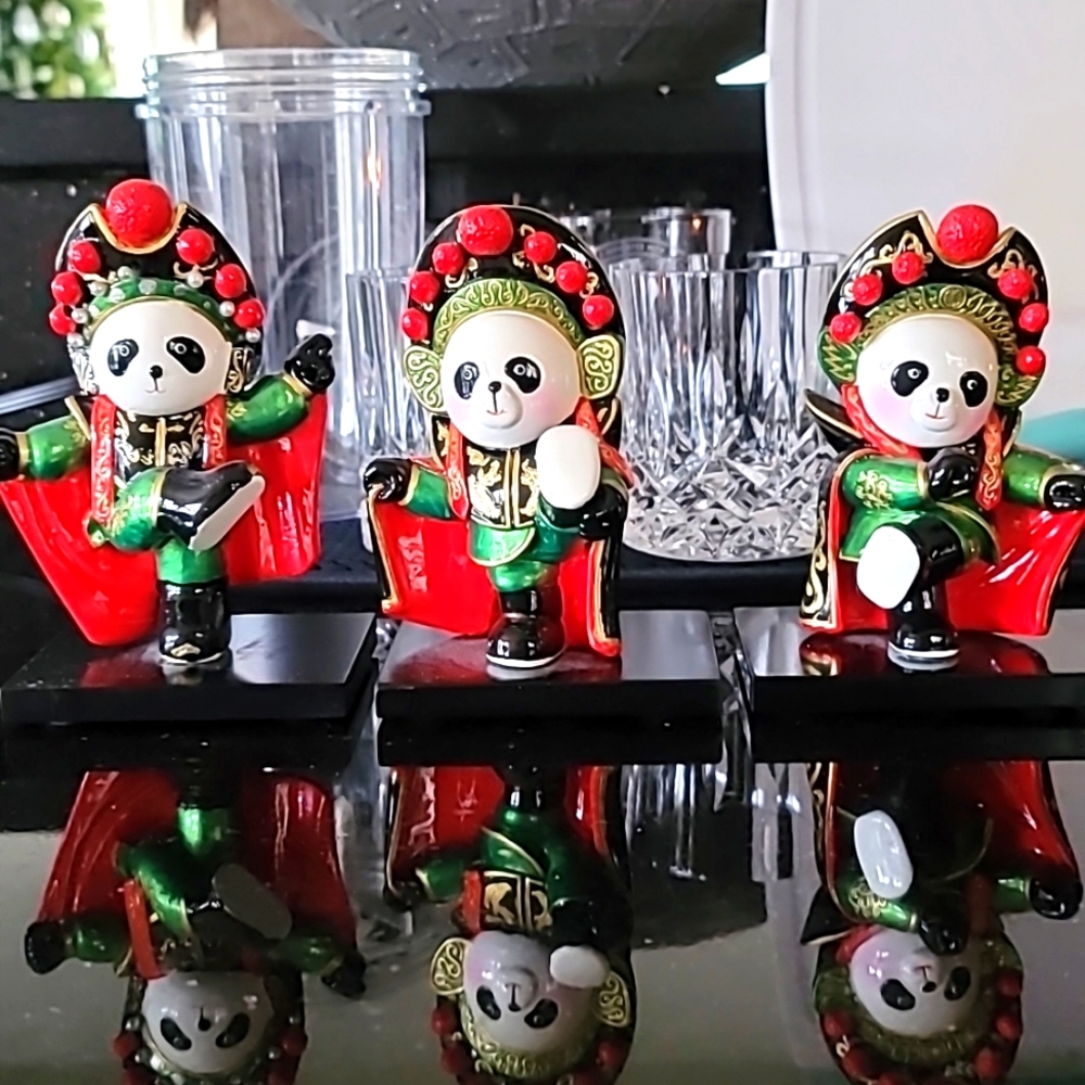 Panda dolls